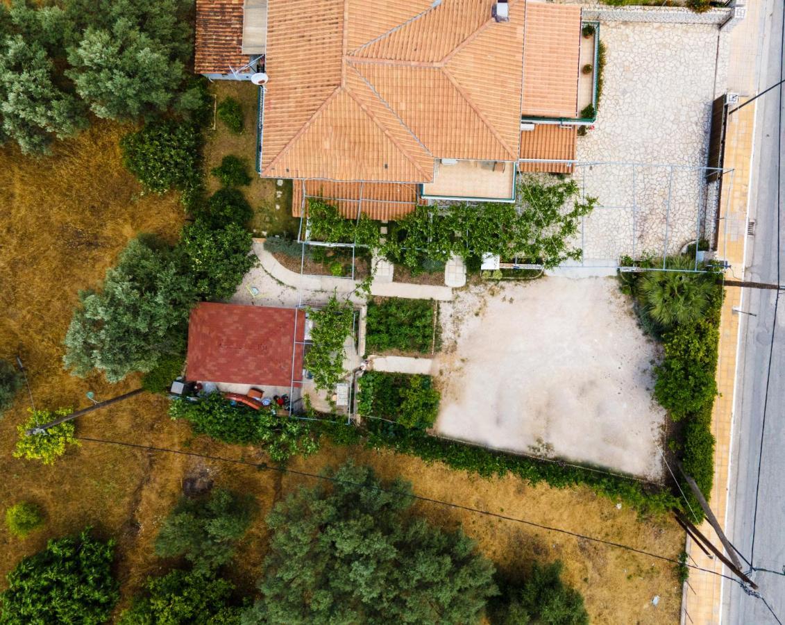 Lefkáda Dionysia Rooms מראה חיצוני תמונה